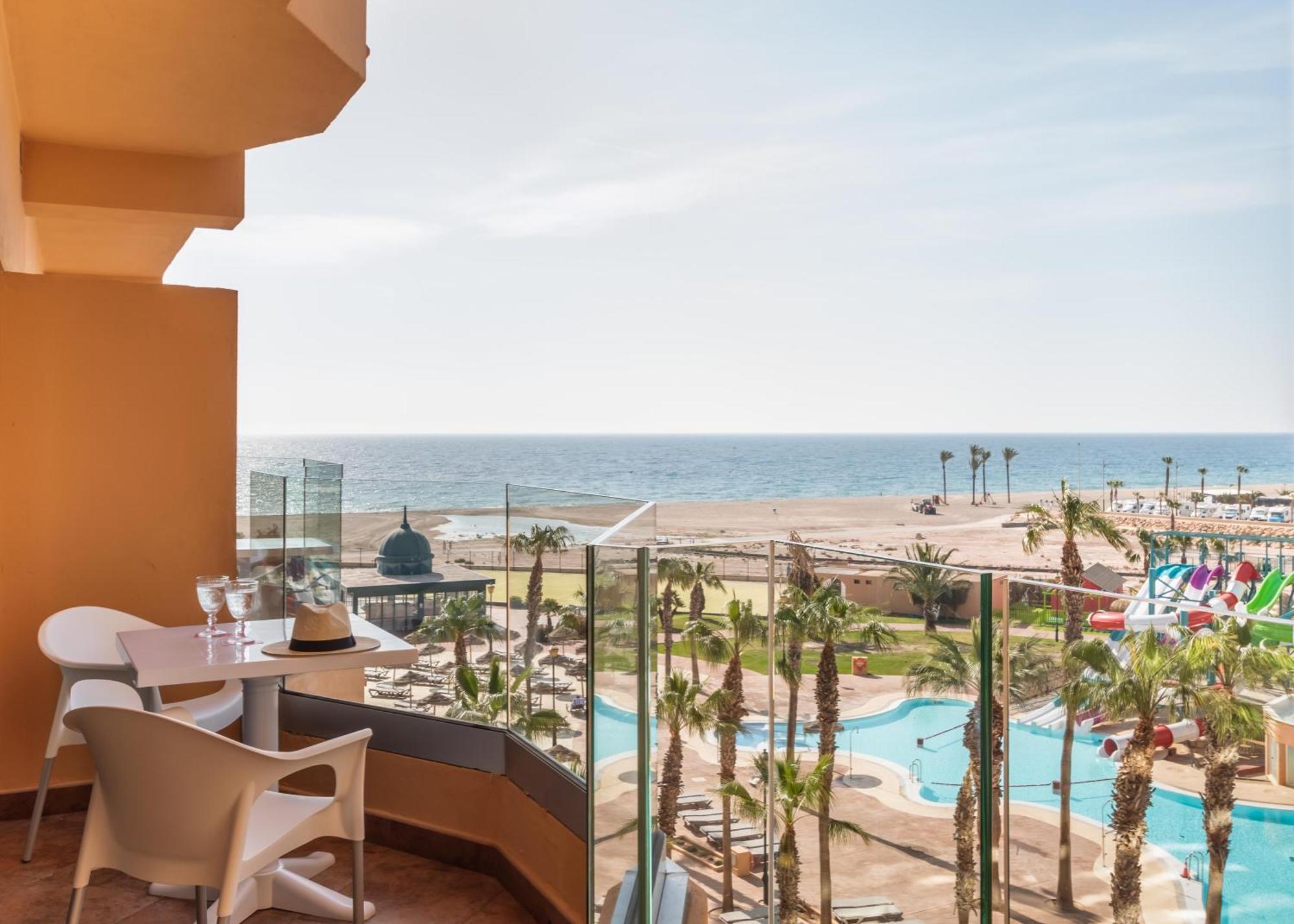 Готель Alegria Colonial Mar Aquafun Рокетас-де-Мар Екстер'єр фото